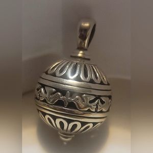 Retired James Avery Sterling Silver Christmas Ornament Pendant/Charm